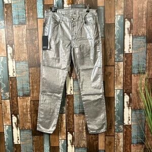 SIWY Los Angeles Hanna the singer not the song metallic jeans